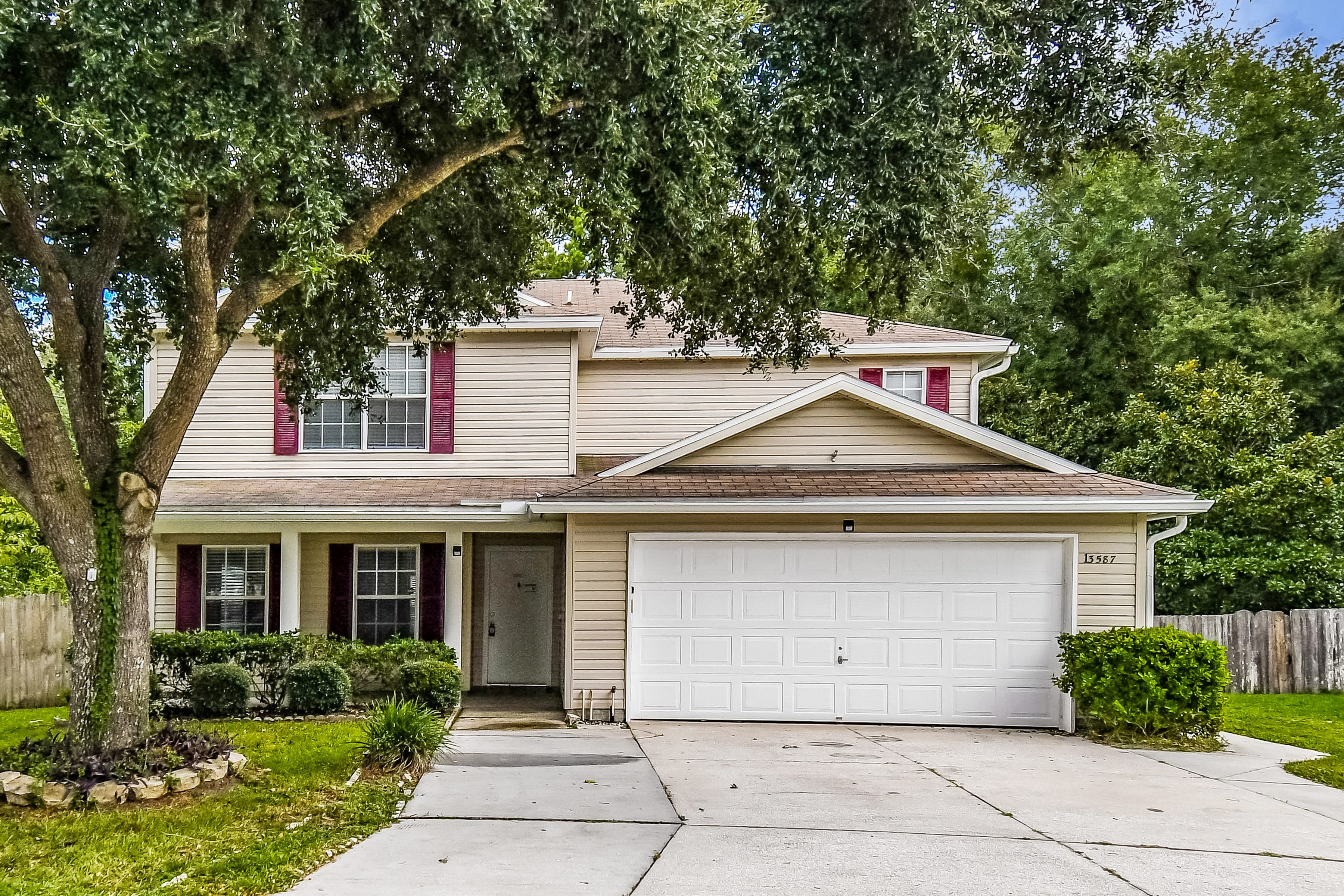 13587 Ashford Wood Ct E Jacksonville, FL 32218